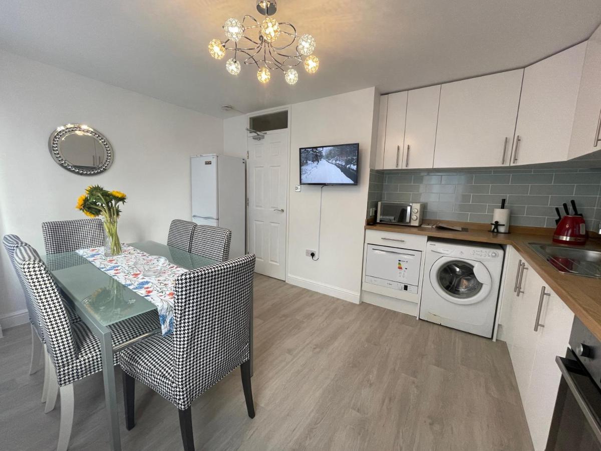 אדינבורו Central Comfy 2 Familyroom Apart מראה חיצוני תמונה