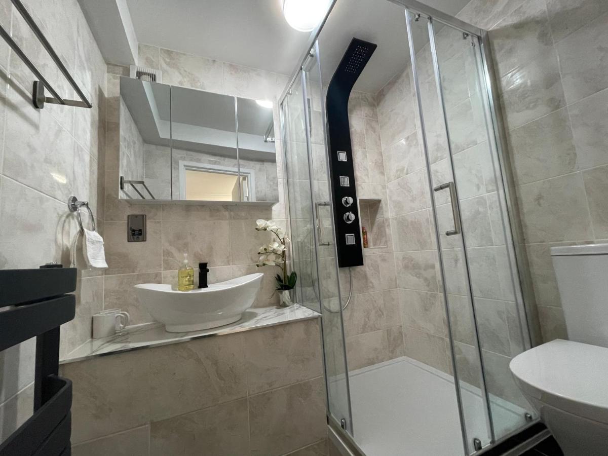 אדינבורו Central Comfy 2 Familyroom Apart מראה חיצוני תמונה